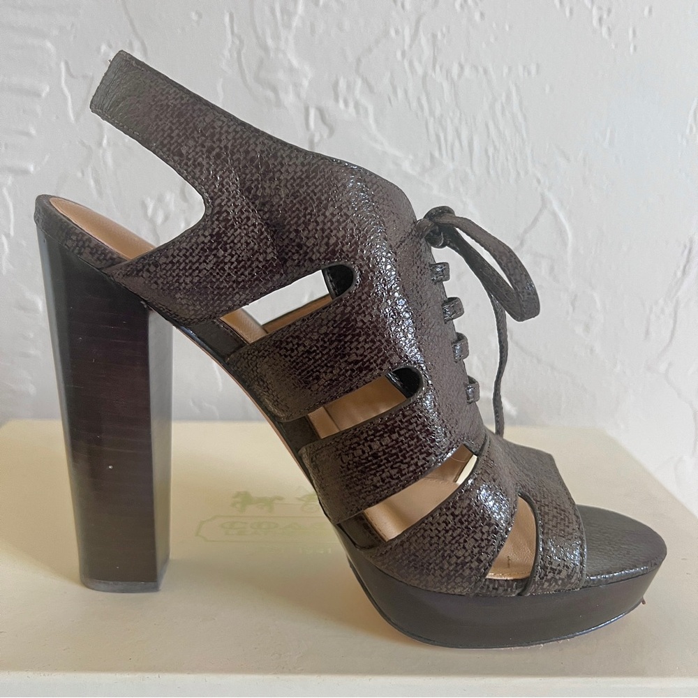 COACH  Moreen Shiny Textured Lace-Up Stacked Heels in Olive size 8.5M 🫒 - Picture 5 of 16